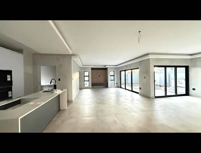 4 BEDROOM HOUSE FOR SALE IN FOUNTAINBROOK ESTATE